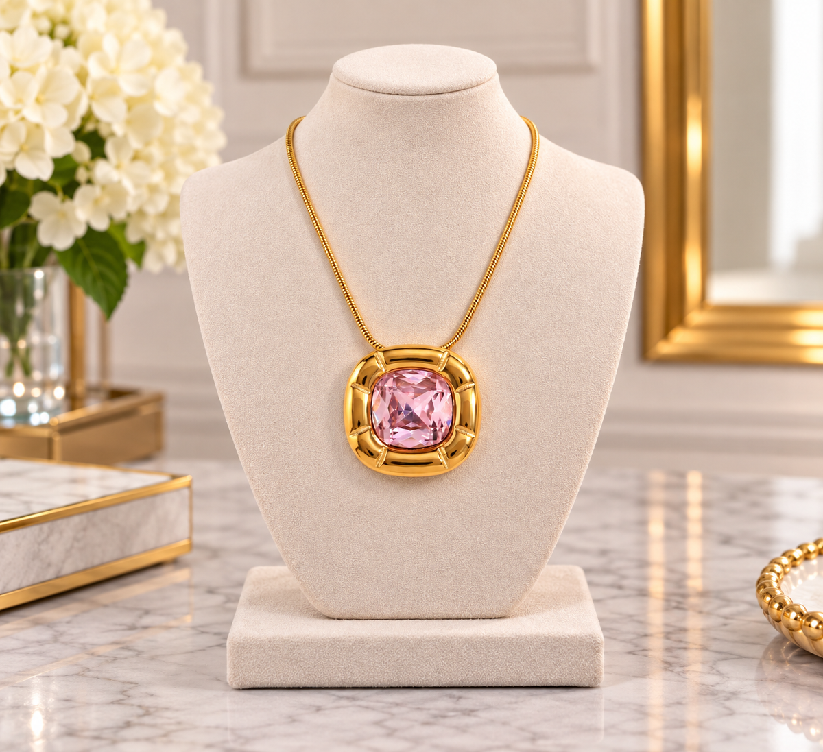 Vintage Rounded Square Pendant Necklace
